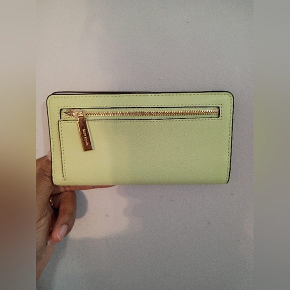 Kate Spade, NWT, Women's, Bi-Fold Wallet, Snap Closure, Color Green - Picture 4 of 10